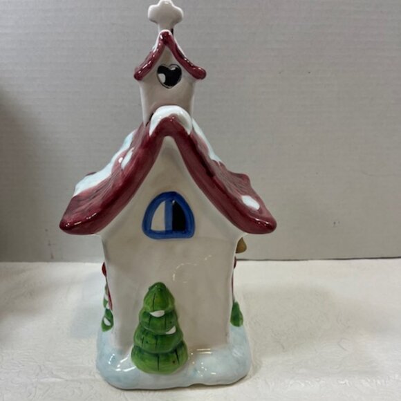 VTG Elements Christmas Village Church Ceramic Hand Painted 5.5"x5"x11" - Picture 3 of 11